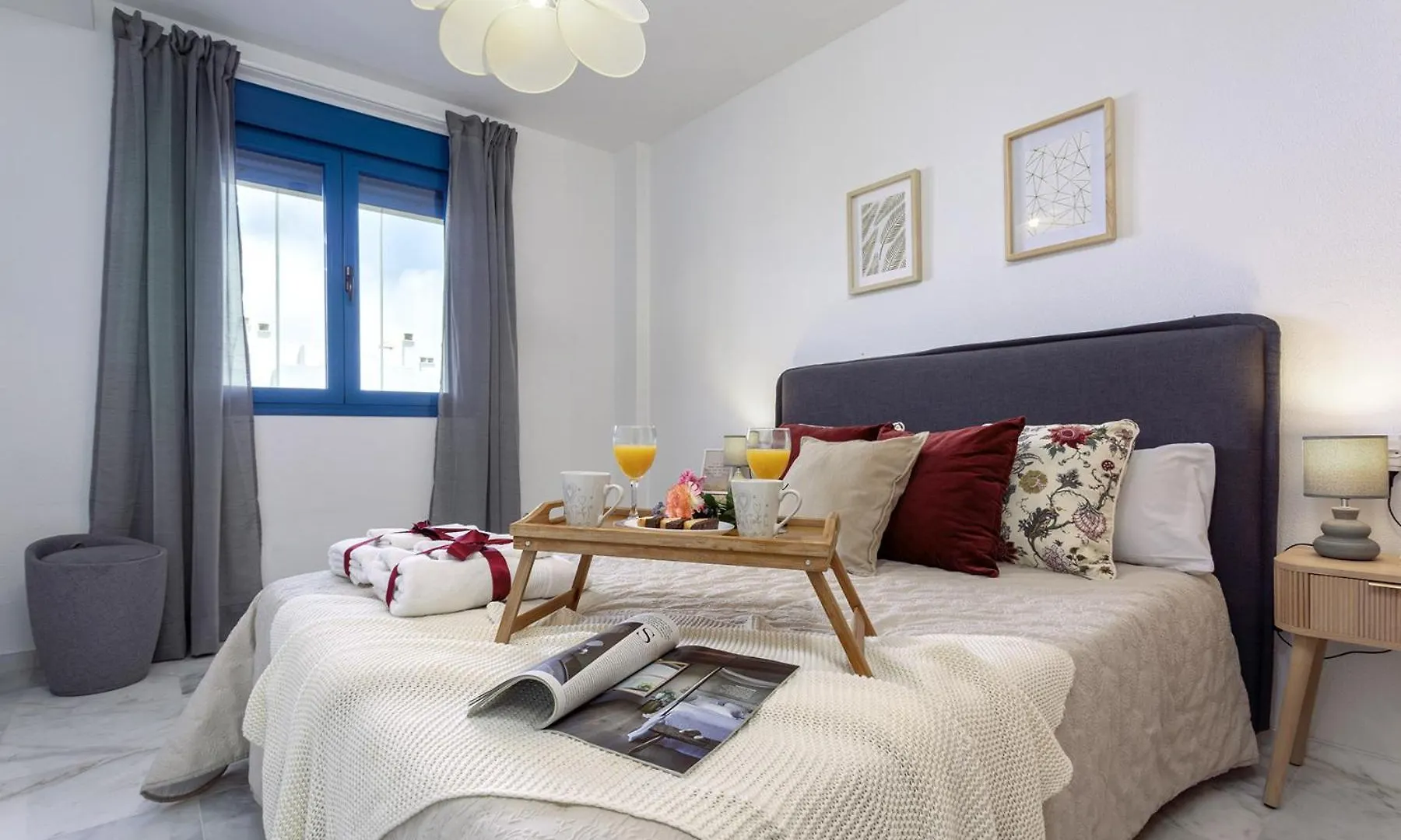 -Malagasunapts-Ayala33 Bus-Train Station - Huelin Beach